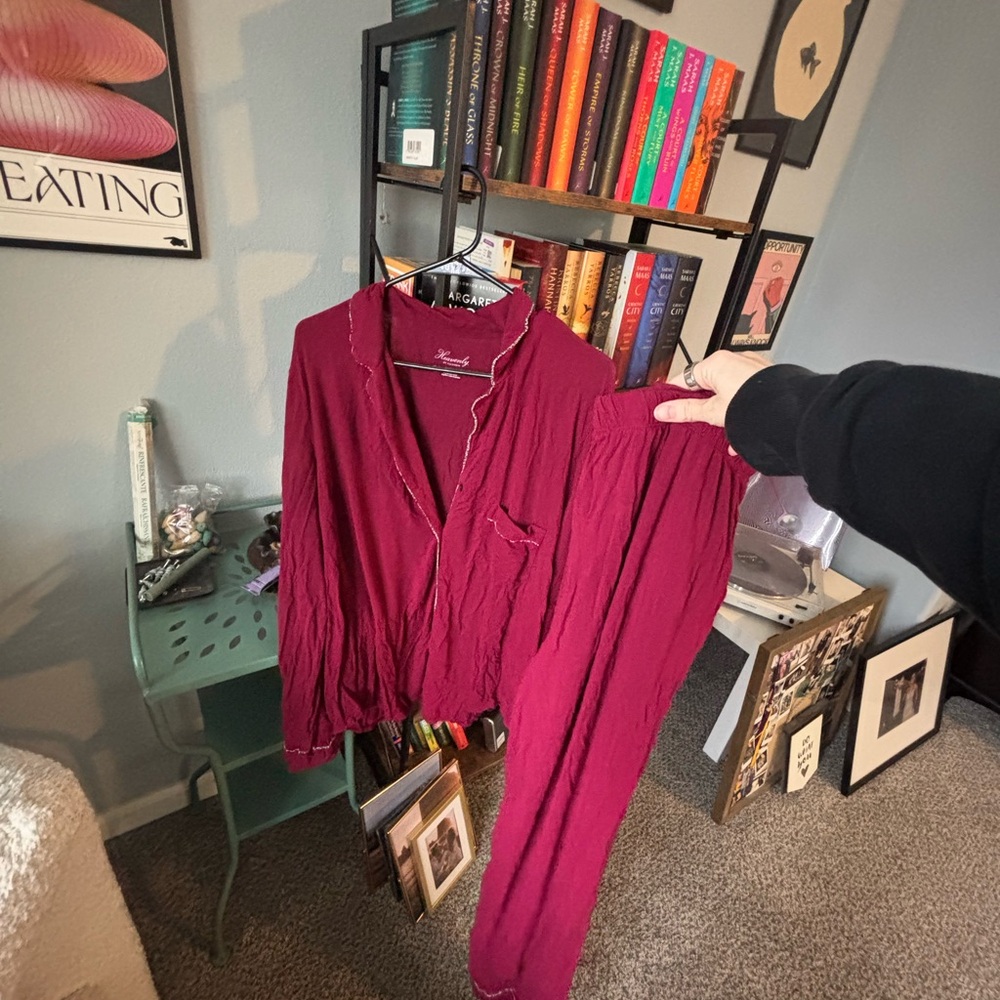 Victoria’s Secret Heavenly Pajama Set